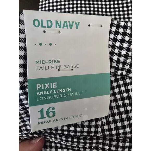 Old Navy Mid-Rise Pixie Black White Checkered Women's Pants 16 NWT - Picture 4 of 6
